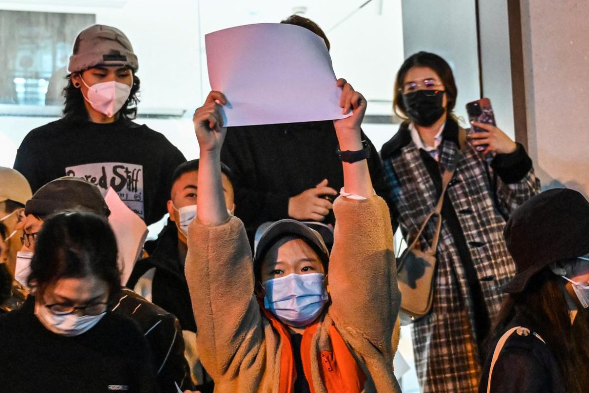 Protestas en China por severas restricciones debido al COVID-19