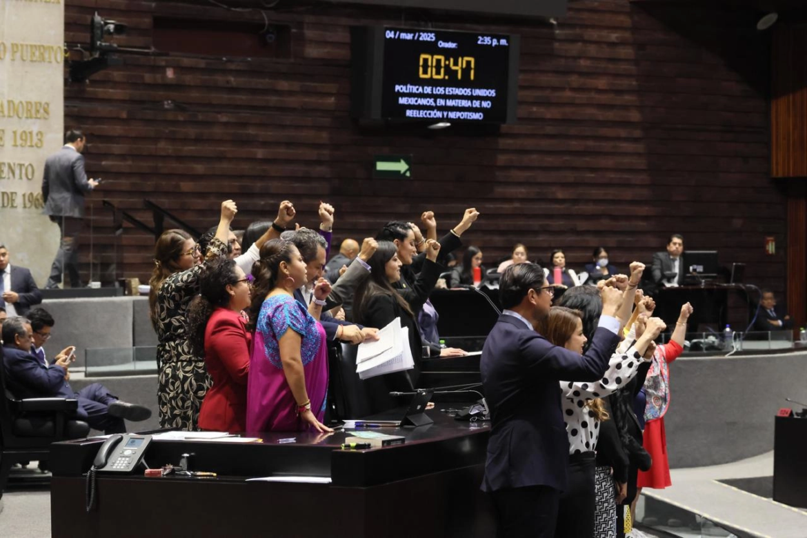 Aprueban reforma contra el nepotismo electoral, pero su aplicación se posterga hasta 2030