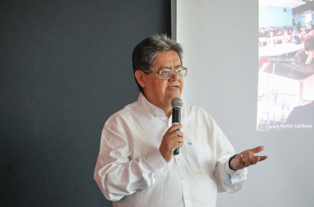Director de la facultad de Comunicación.