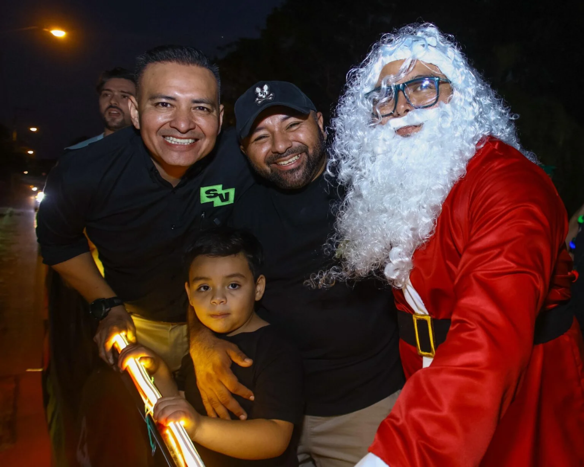 La Navidad inicia con la primera Caravana Valiente que lleva más de 16 mil juguetes a comisarías de Mérida