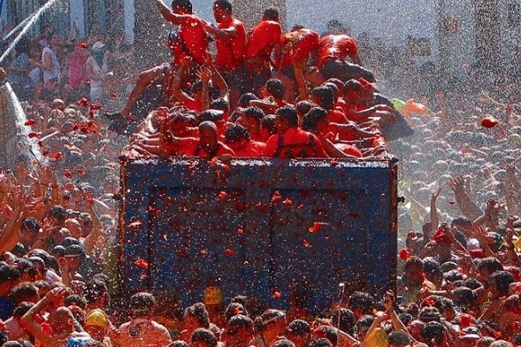 La tomatina